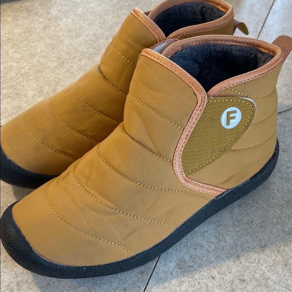 Cozy mustard yellow 
 Quilted Ankle Booties